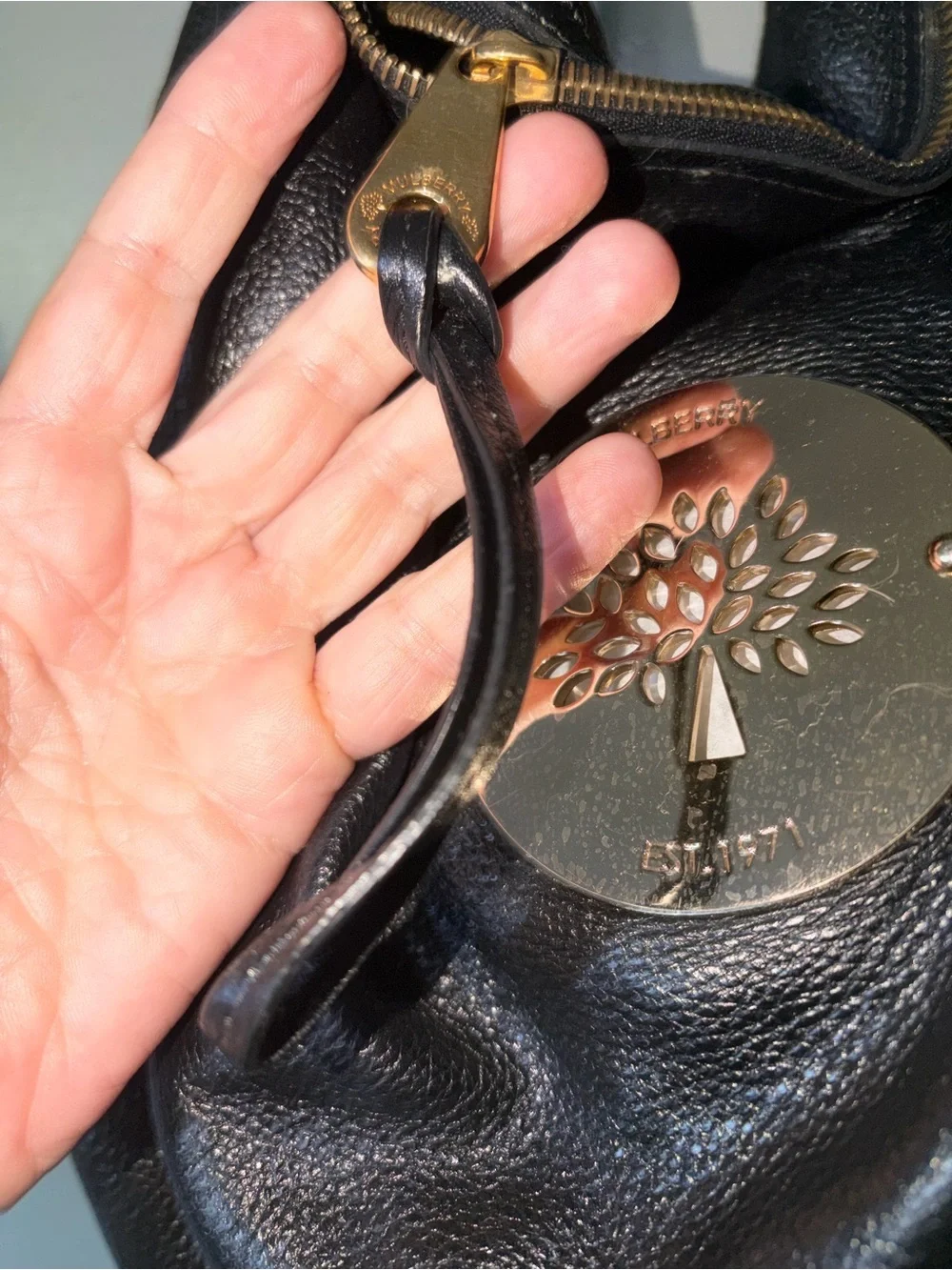 Mulberry Daria Hobo Large Black Leather Hobo with Gold Medallion So Lovely